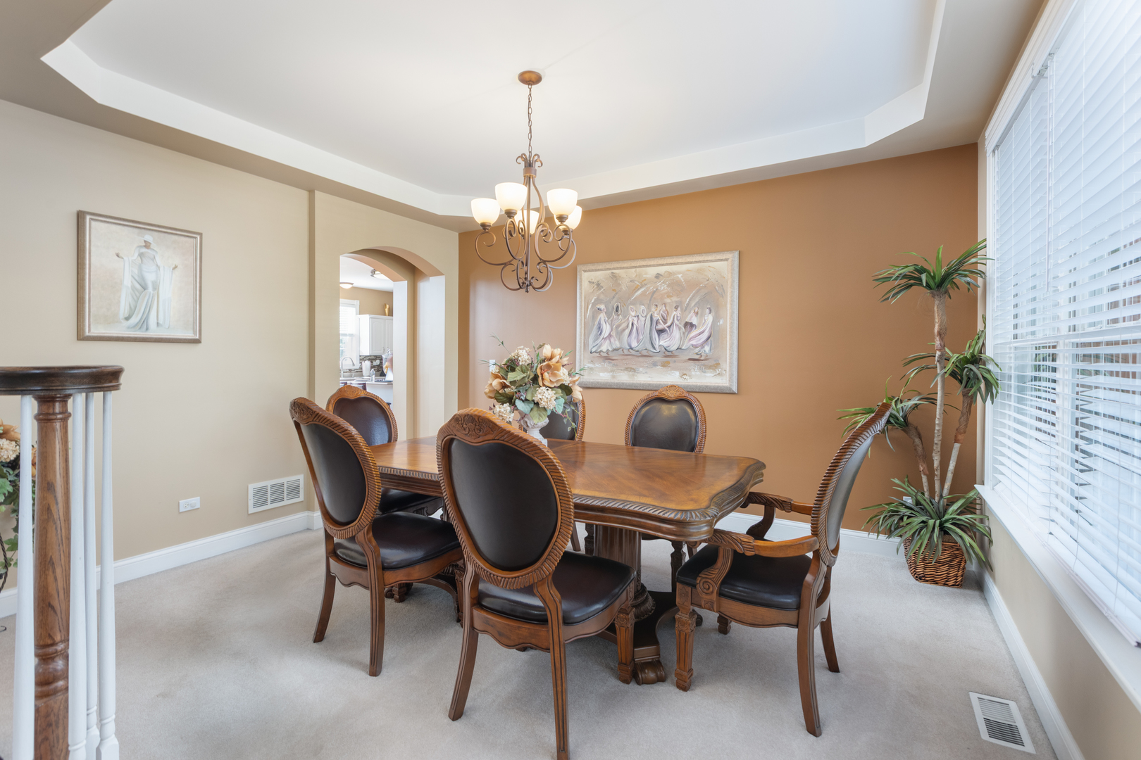 2151 KEMMERER Lane