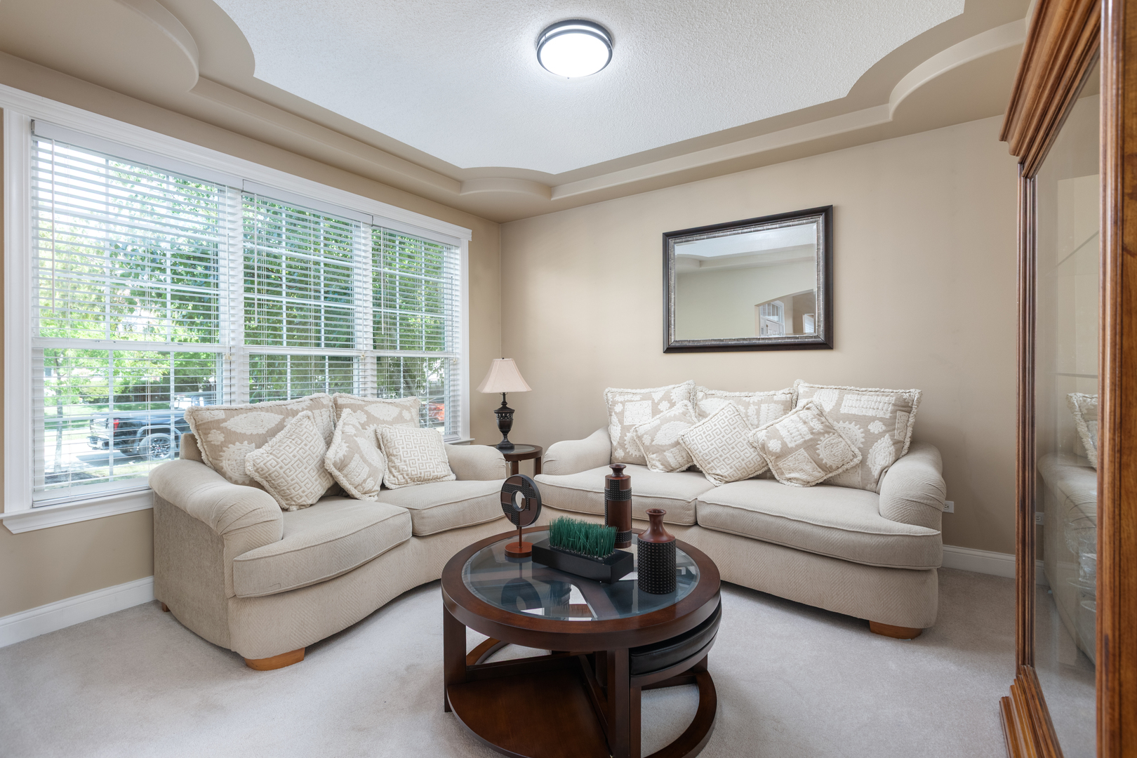 2151 KEMMERER Lane