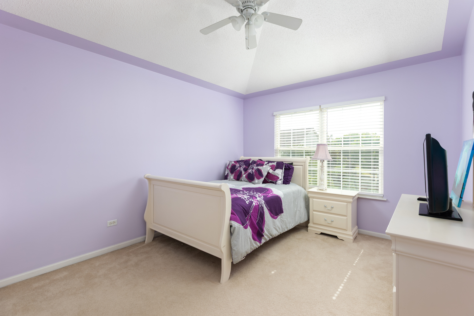 2151 KEMMERER Lane