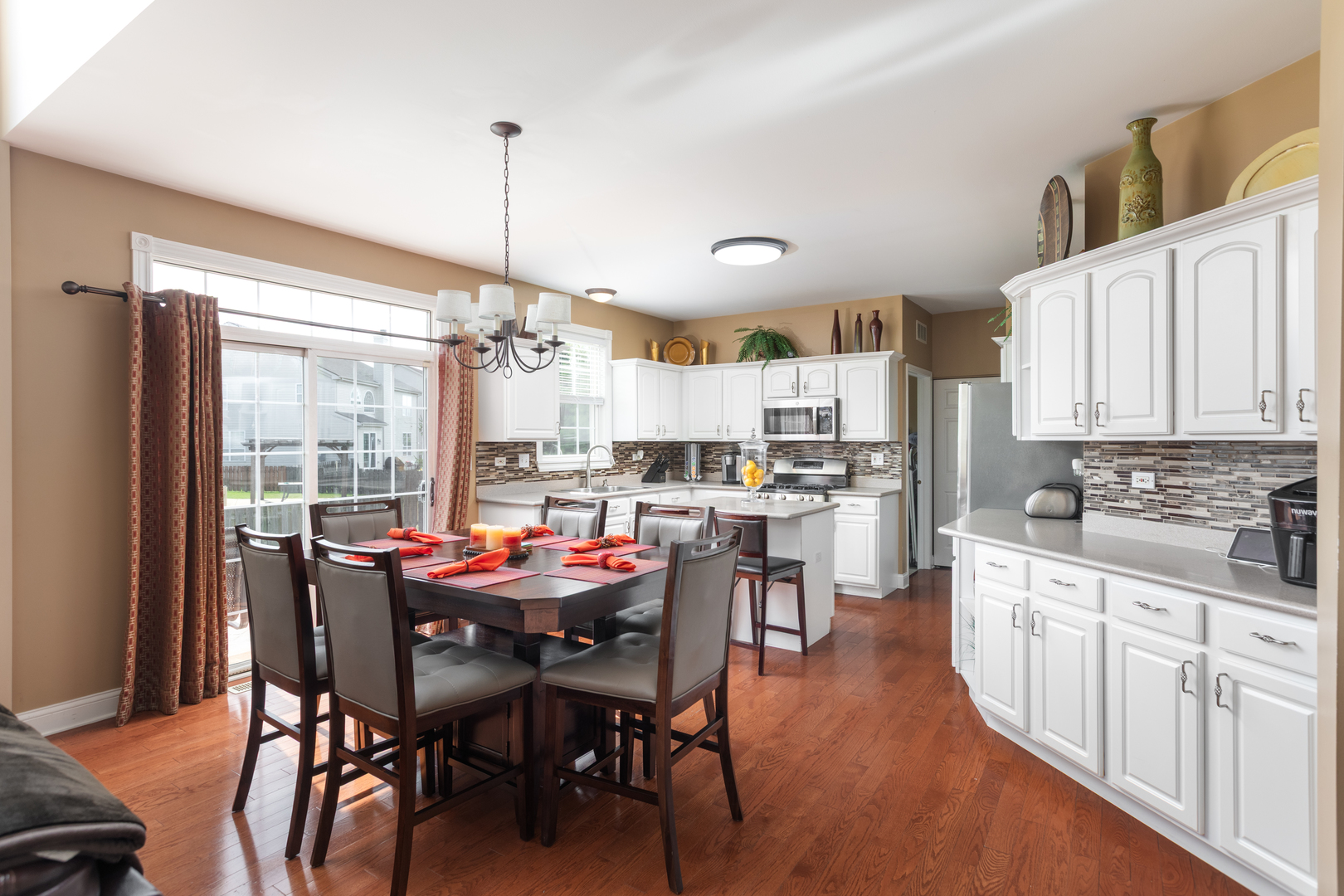 2151 KEMMERER Lane