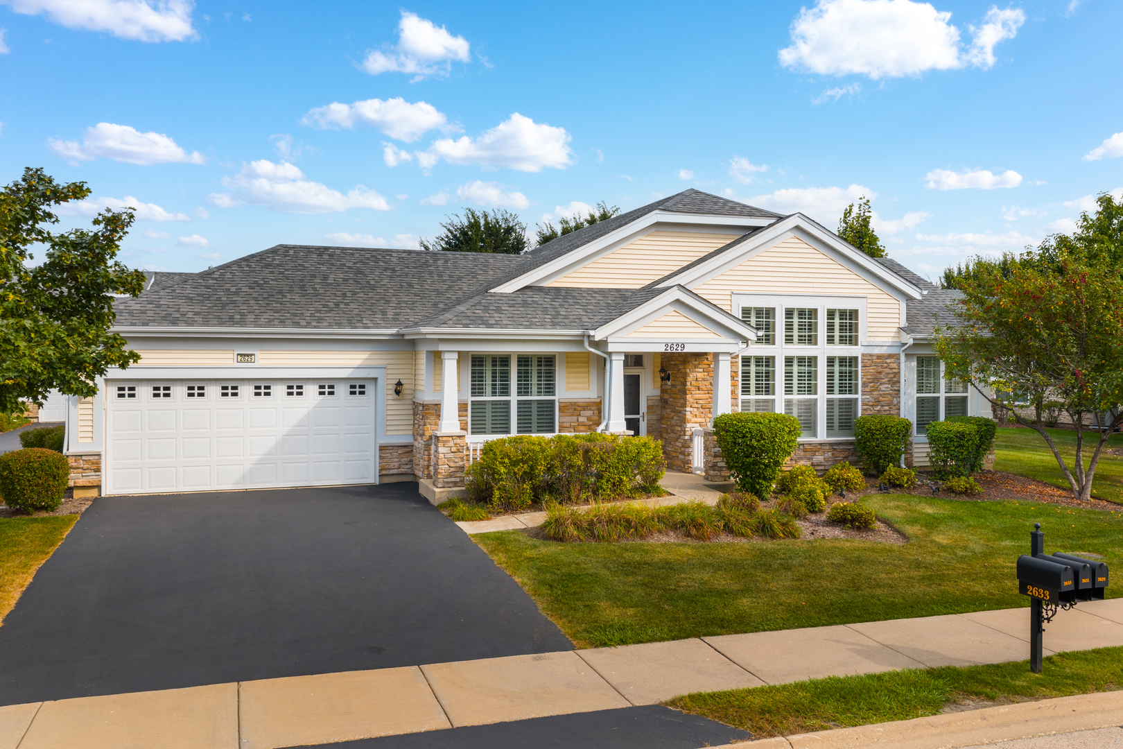 2629 Camberley Circle