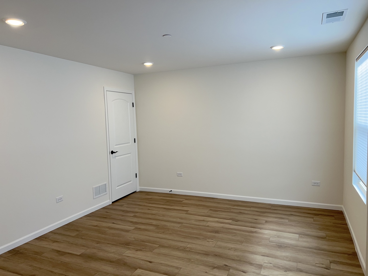 6257 Sandbelt Drive Unit: 6257