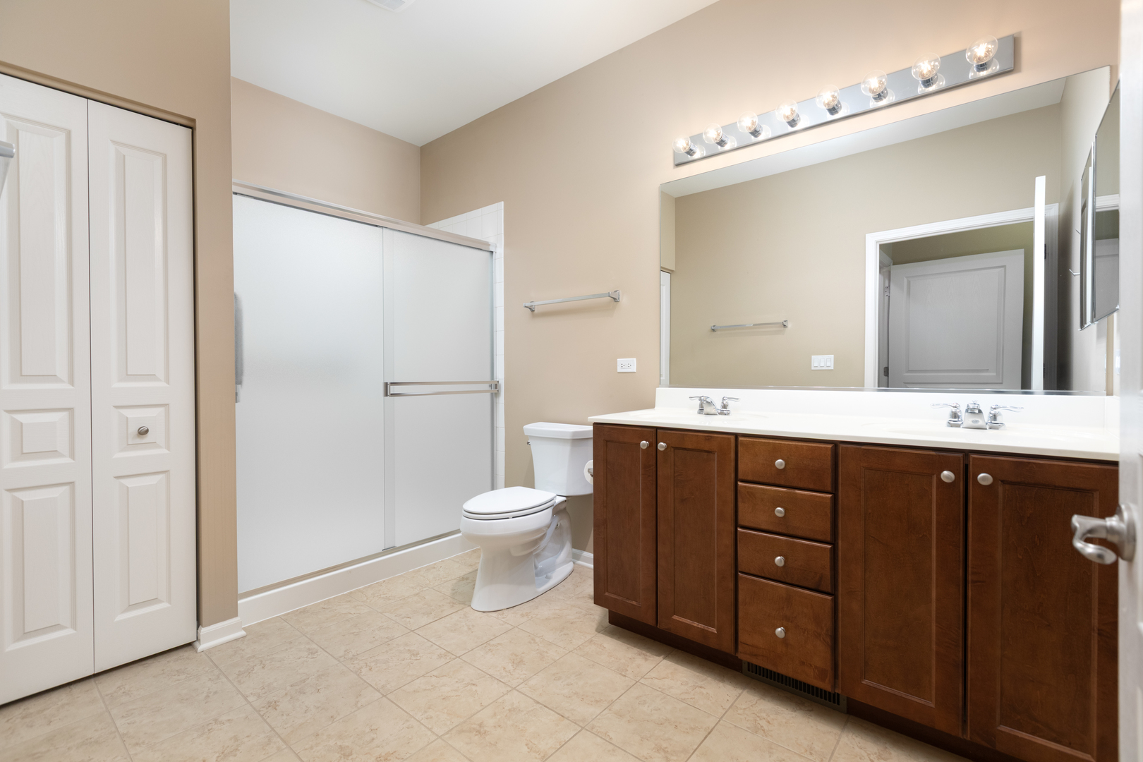 2629 Camberley Circle