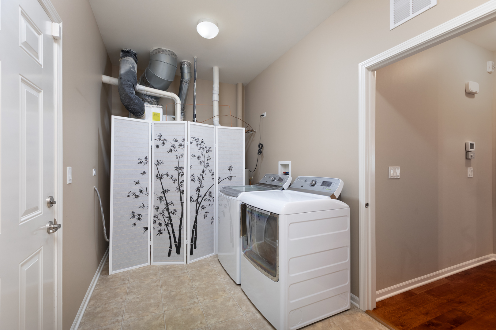 2629 Camberley Circle