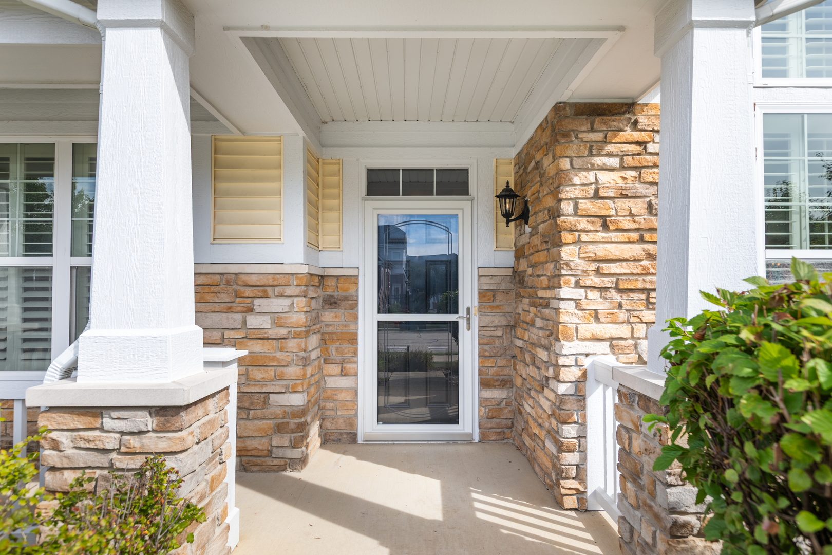 2629 Camberley Circle