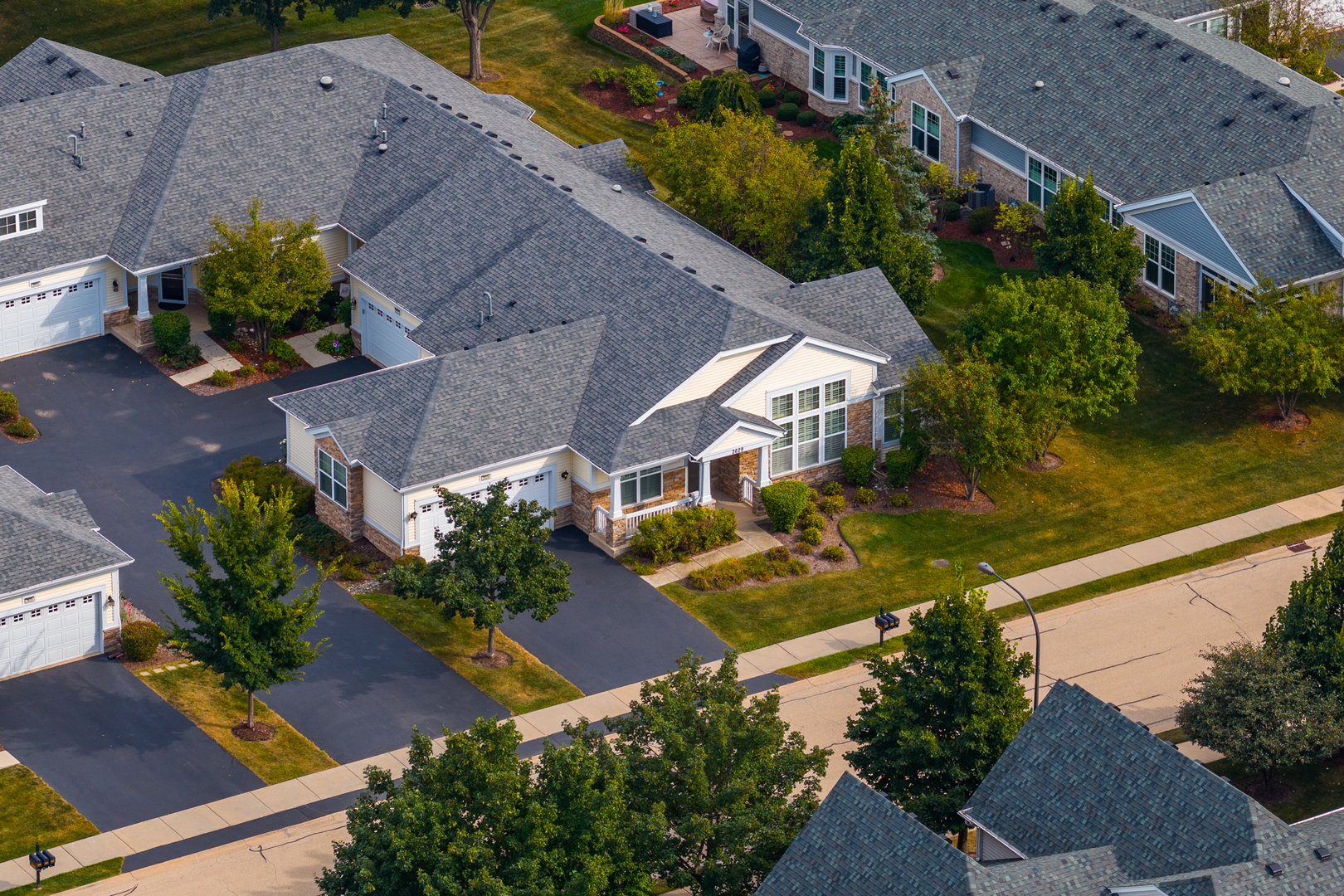 2629 Camberley Circle