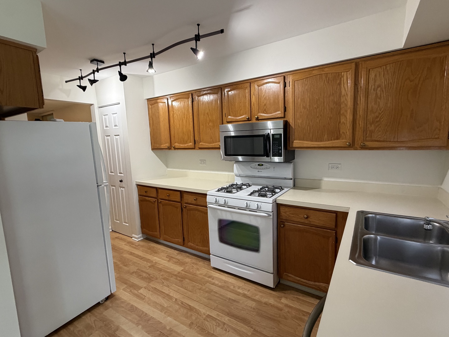 986 West Court Unit: A