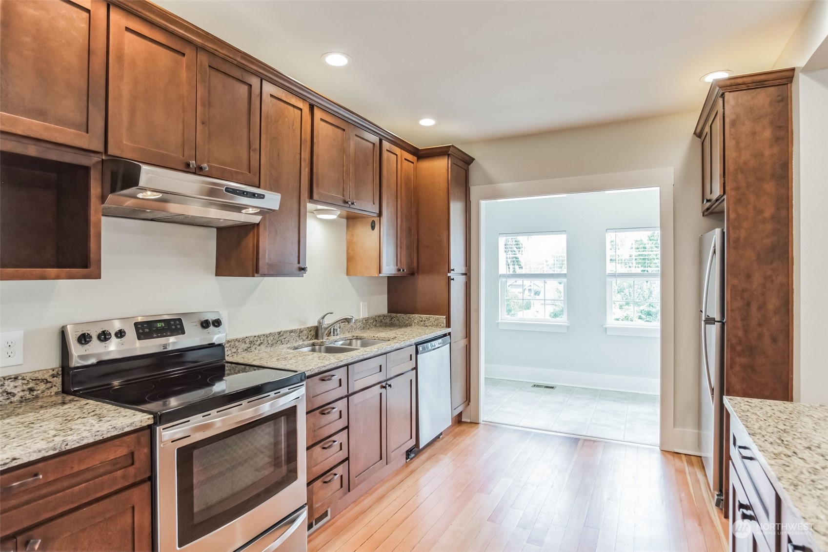 905 N Lawrence Street