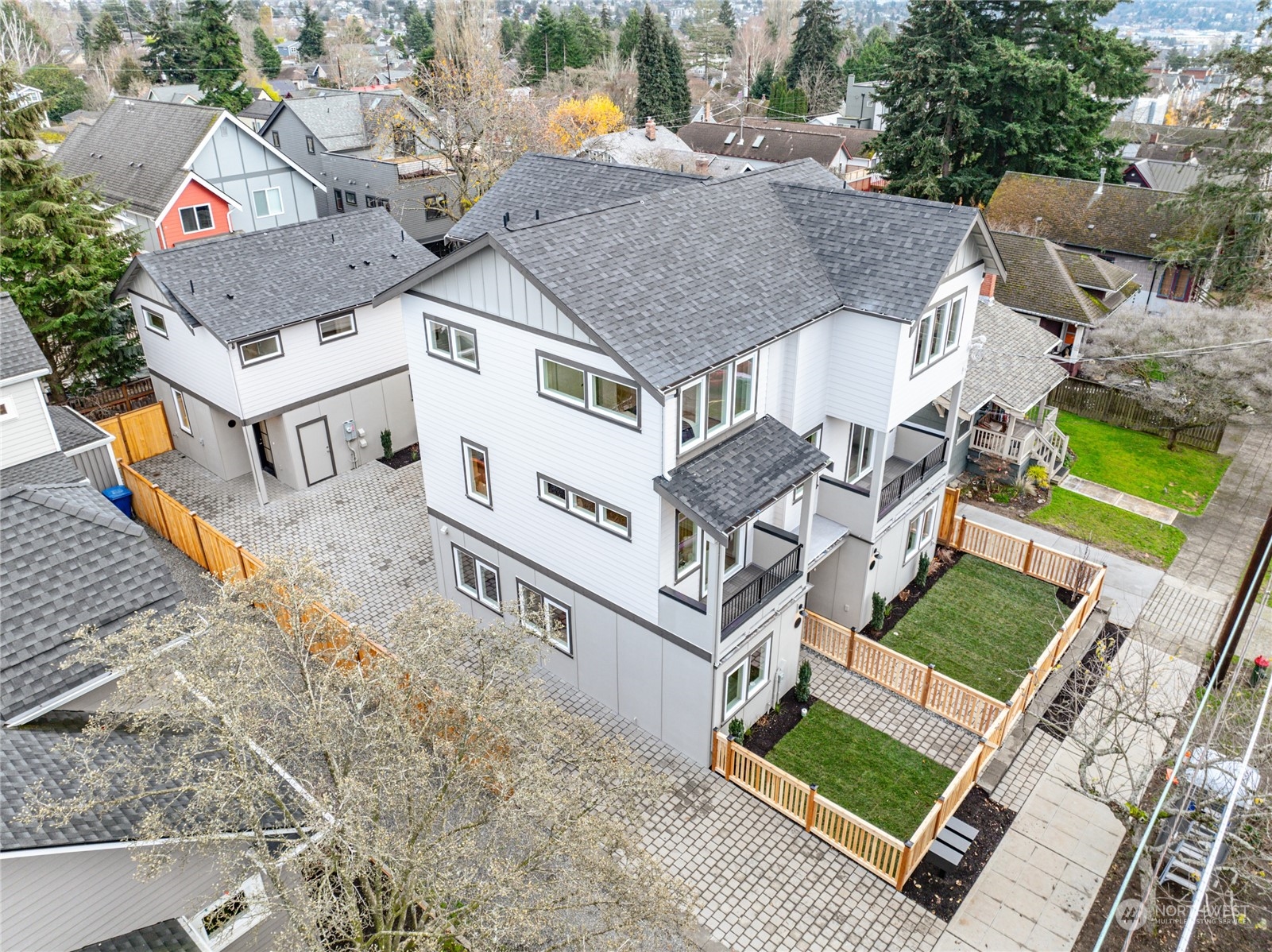 7034 Alonzo Avenue NW