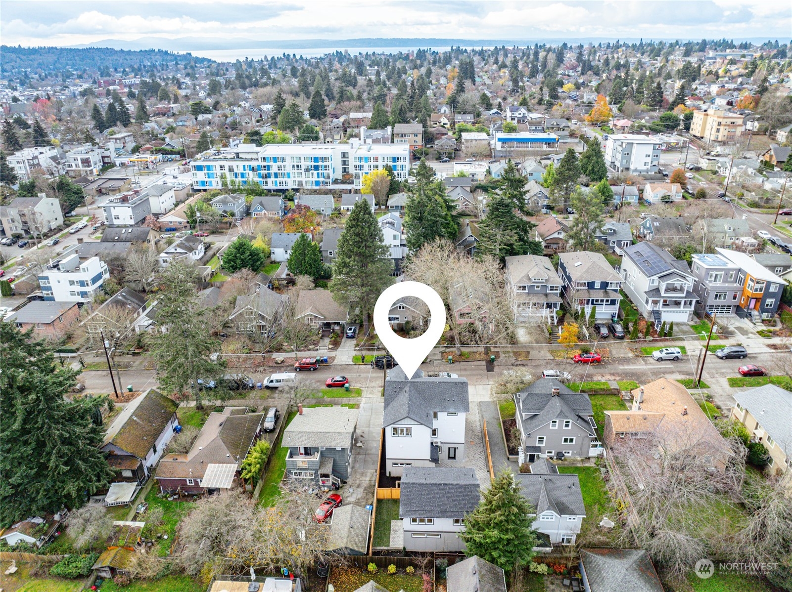 7034 Alonzo Avenue NW