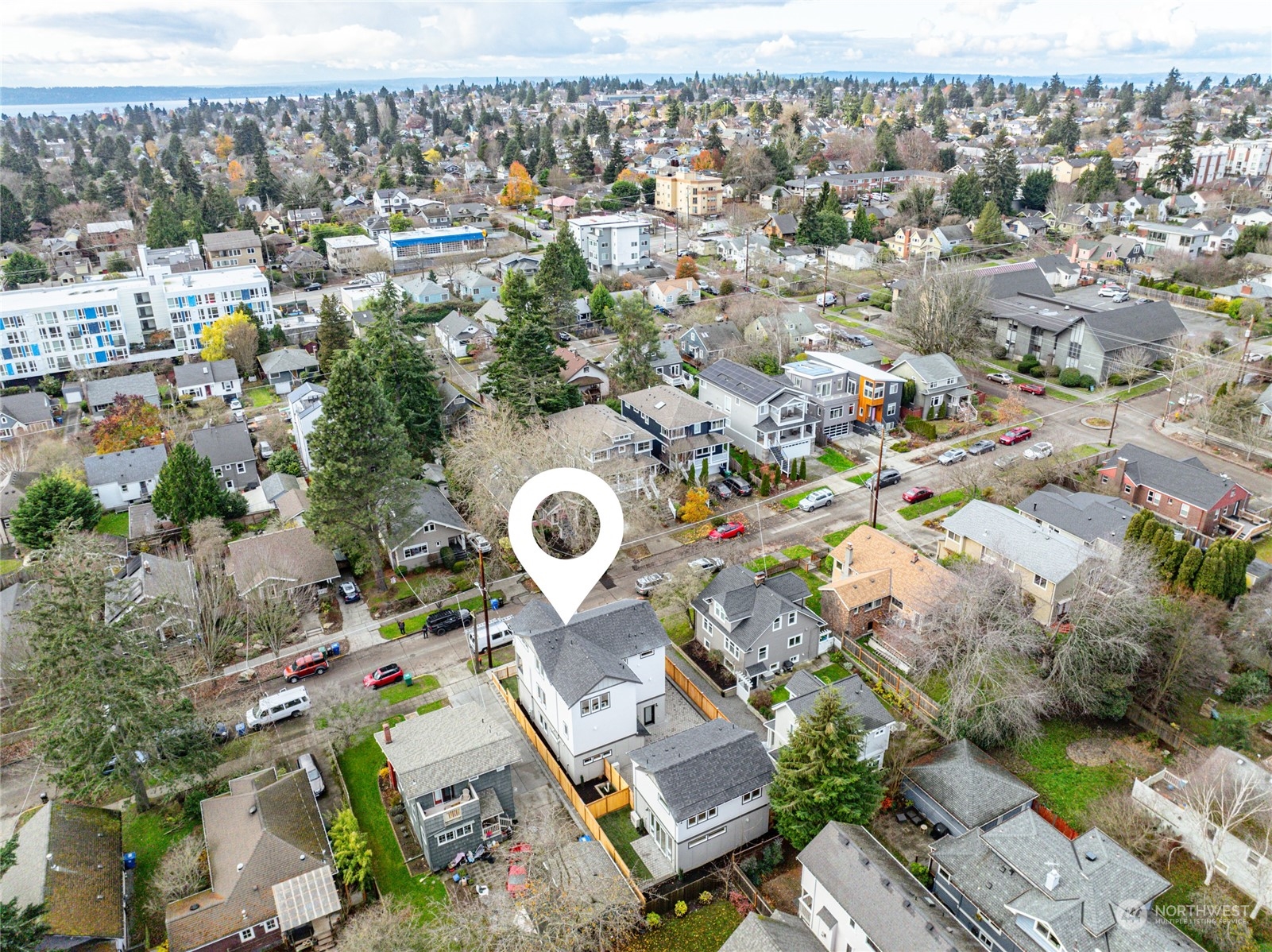 7034 Alonzo Avenue NW