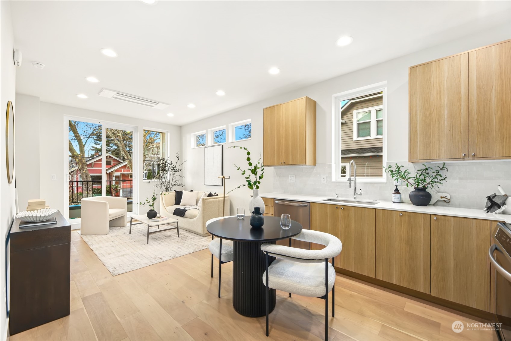 7034 Alonzo Avenue NW