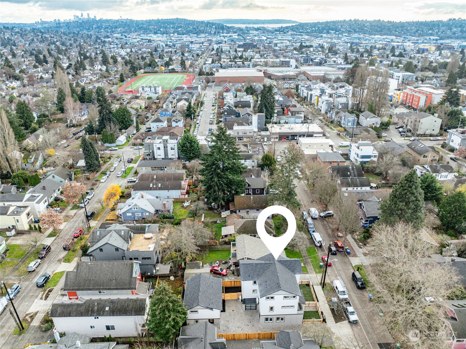 7034 Alonzo Avenue NW