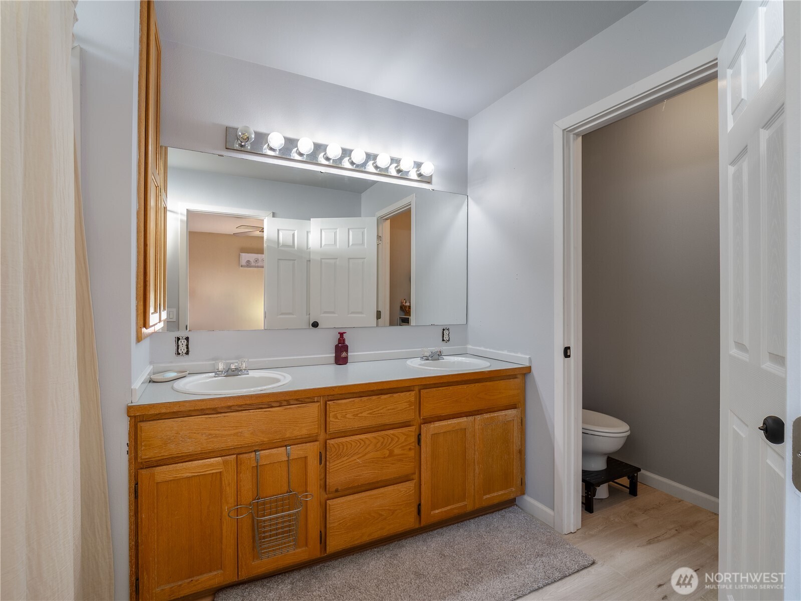 1608 196th St Court E