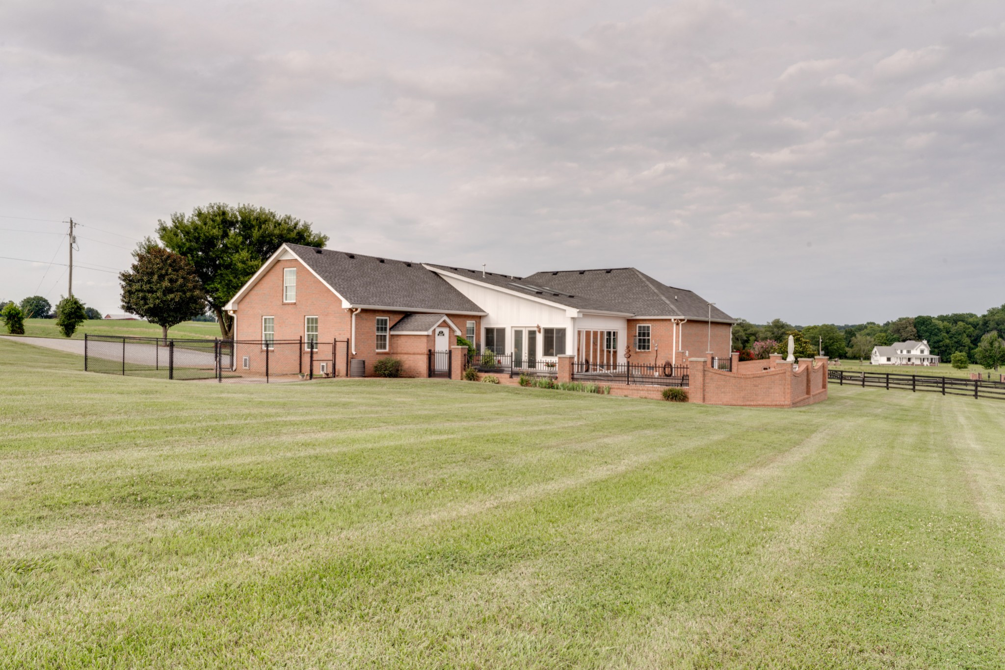 4984 Somerville Rd