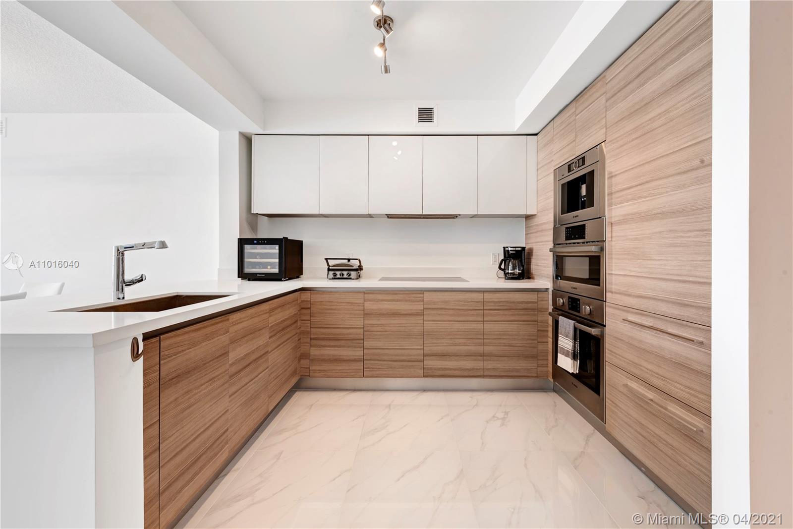 300 Sunny Isles Blvd Unit: 4-703
