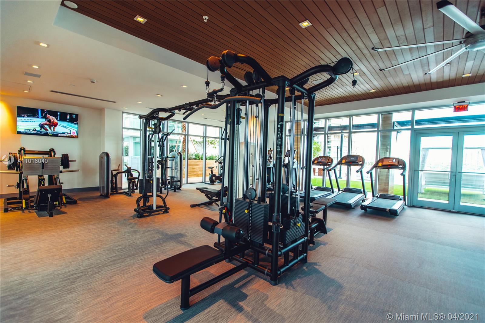 300 Sunny Isles Blvd Unit: 4-703
