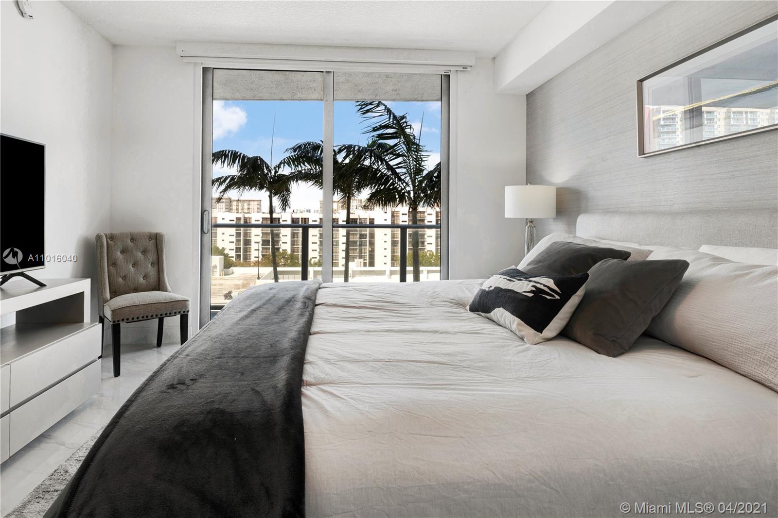 300 Sunny Isles Blvd Unit: 4-703
