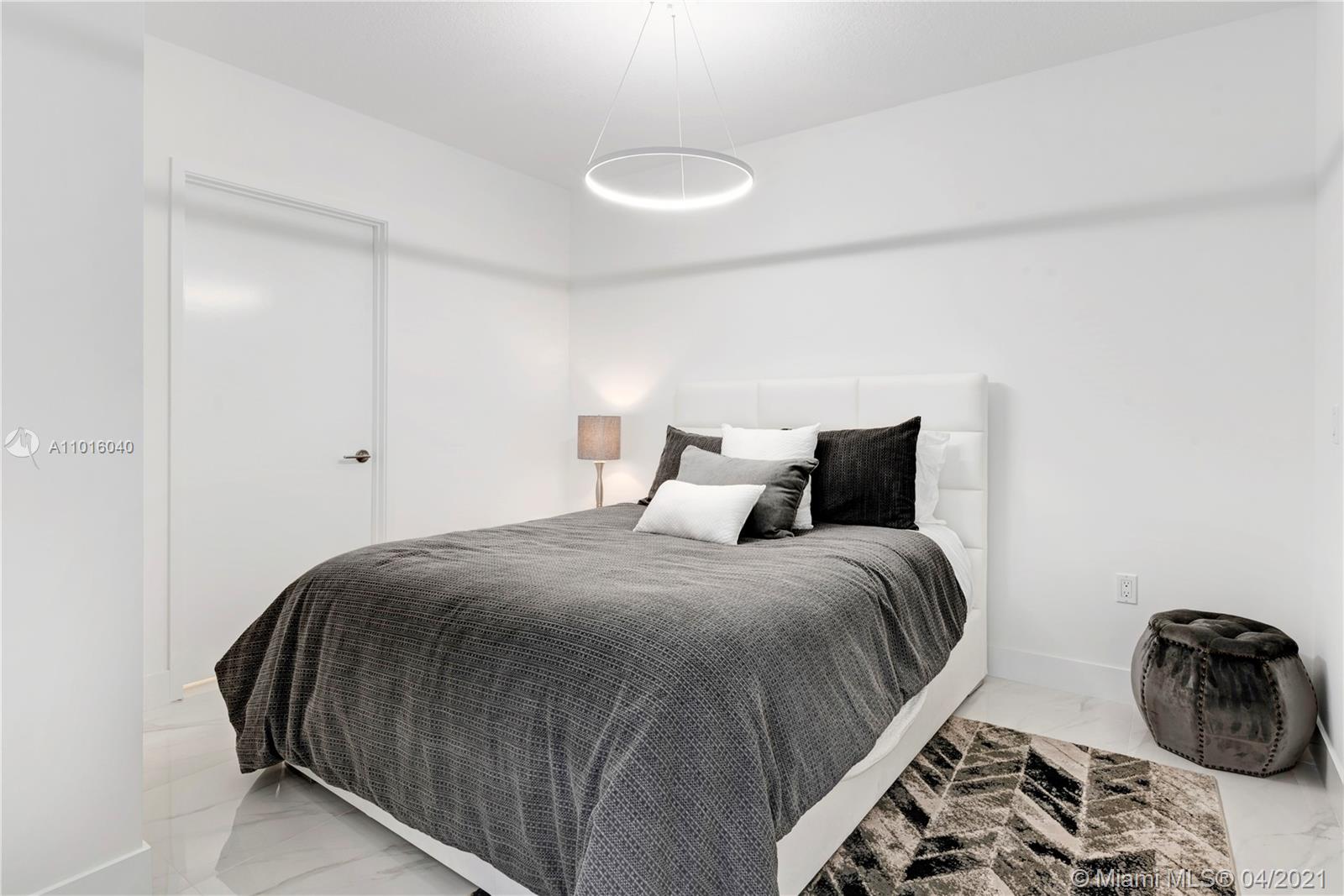 300 Sunny Isles Blvd Unit: 4-703