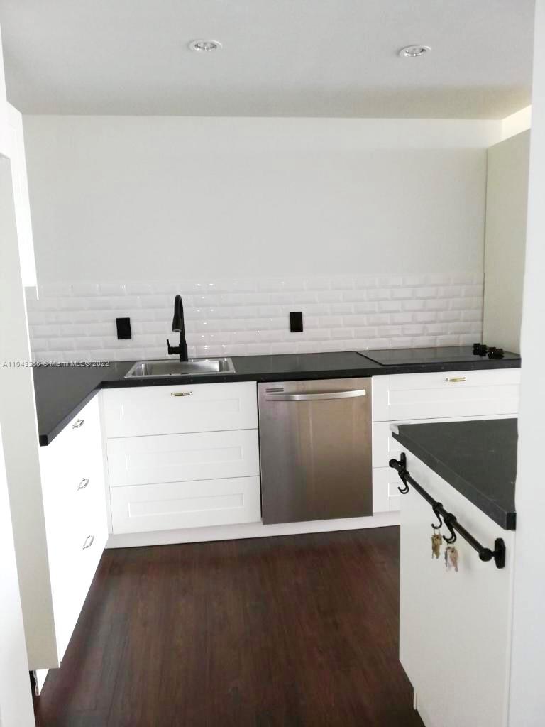 13499 Biscayne Blvd Unit: 903