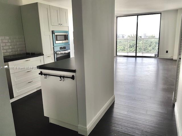 13499 Biscayne Blvd Unit: 903
