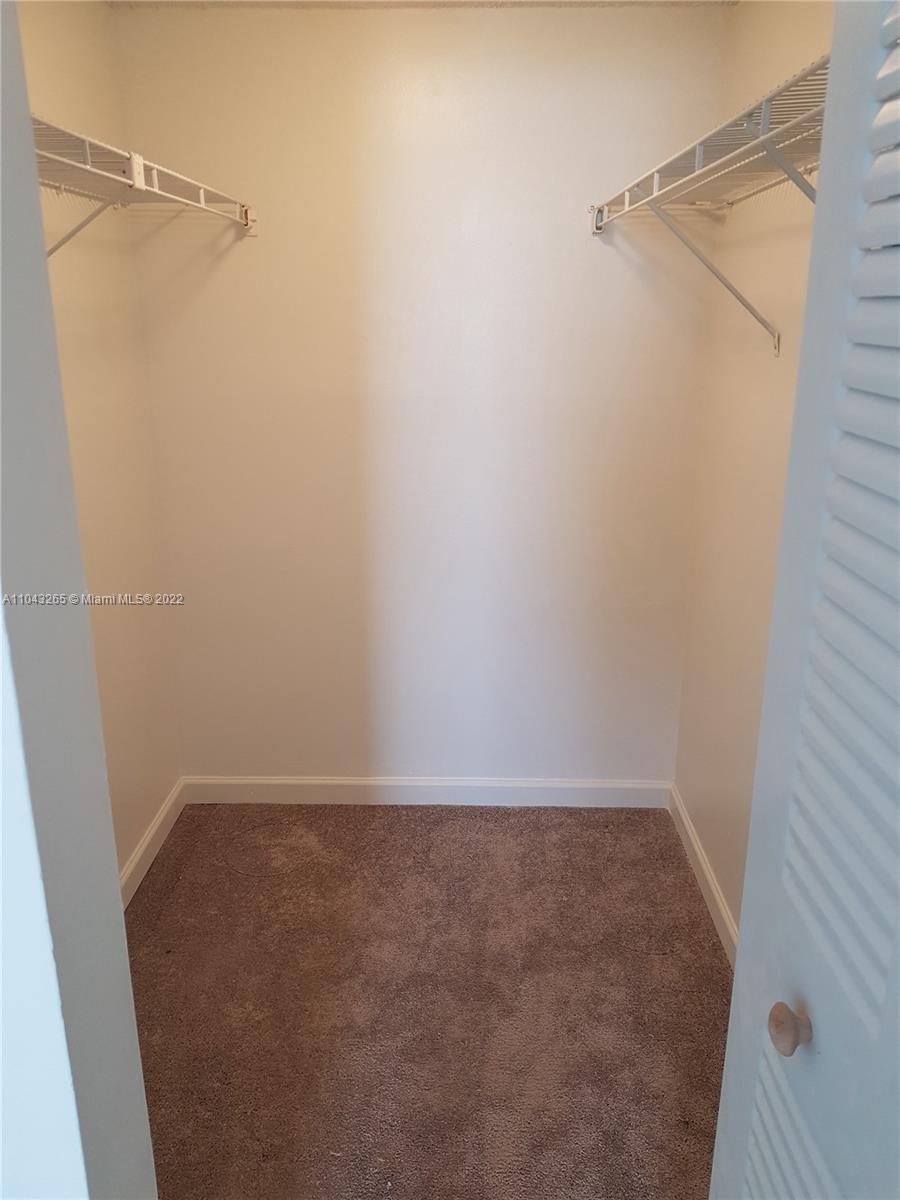 13499 Biscayne Blvd Unit: 903