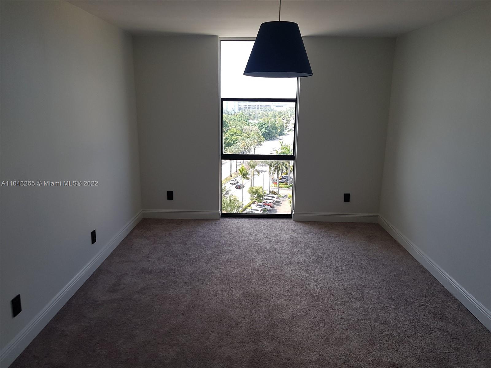 13499 Biscayne Blvd Unit: 903