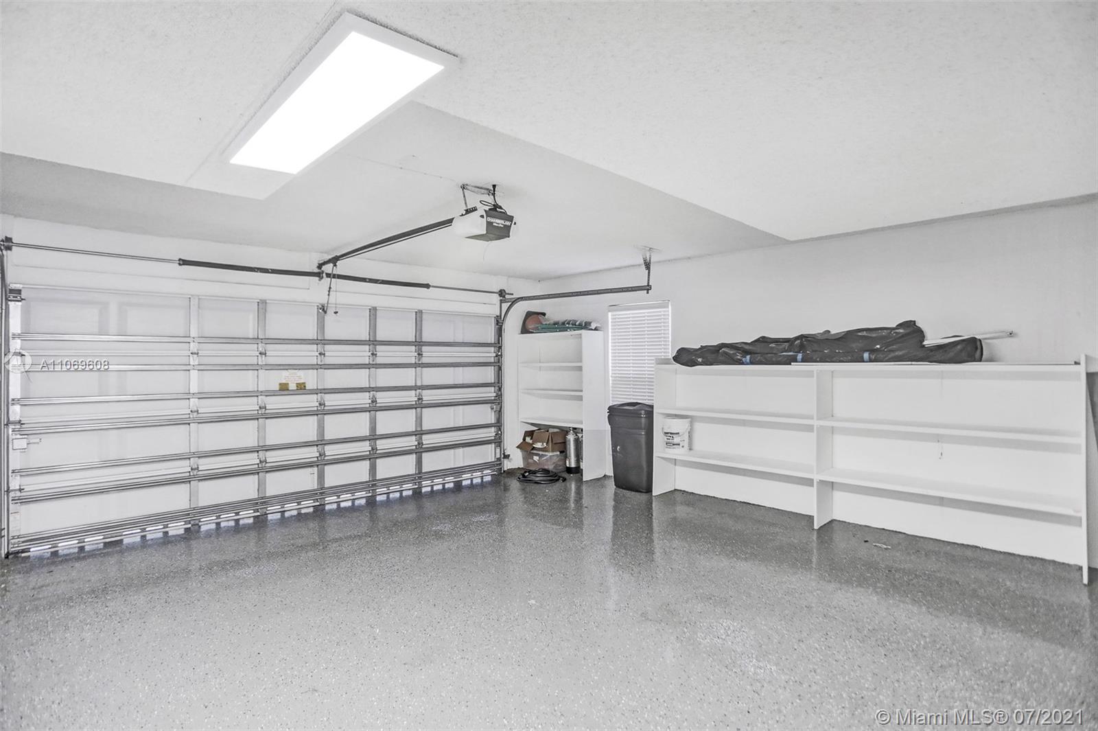 1194 Hillsboro Mile Unit: 34