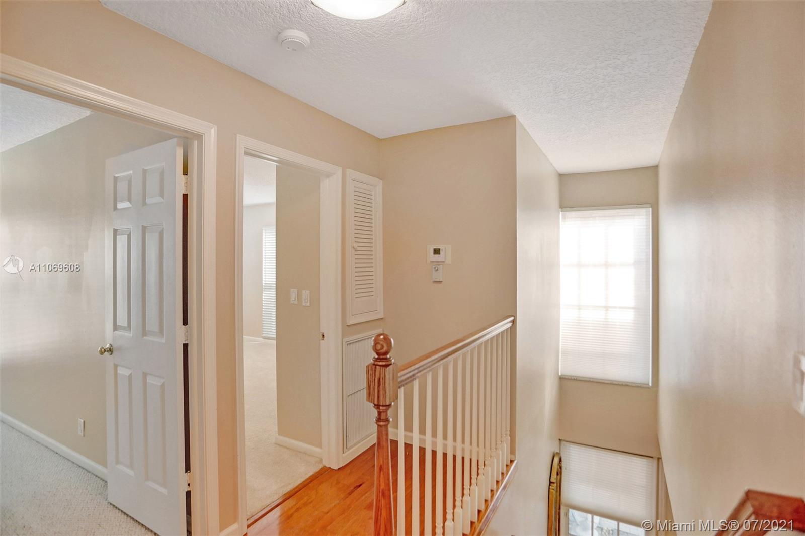 1194 Hillsboro Mile Unit: 34