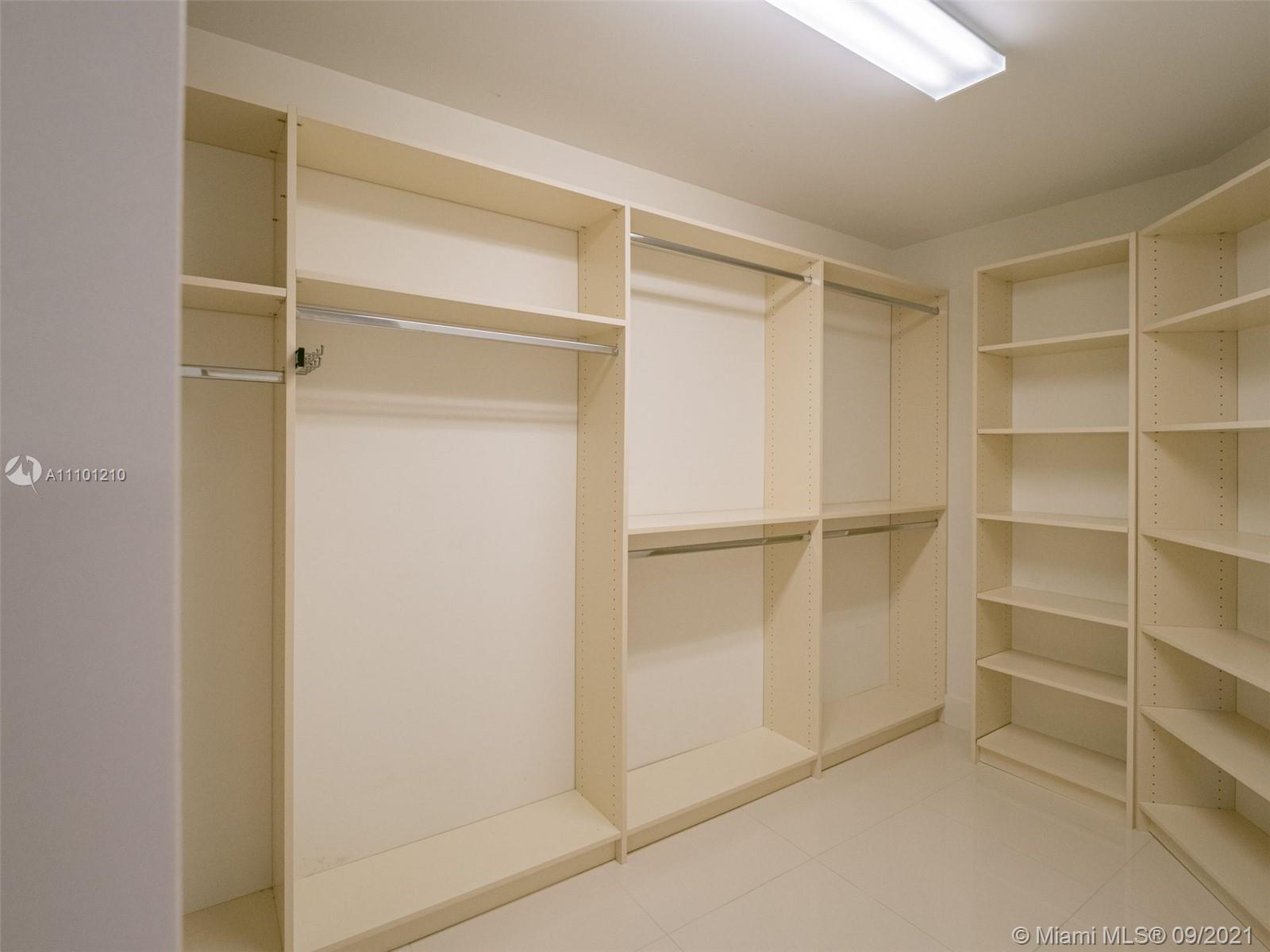 3415 N Ocean Drive Unit: 402
