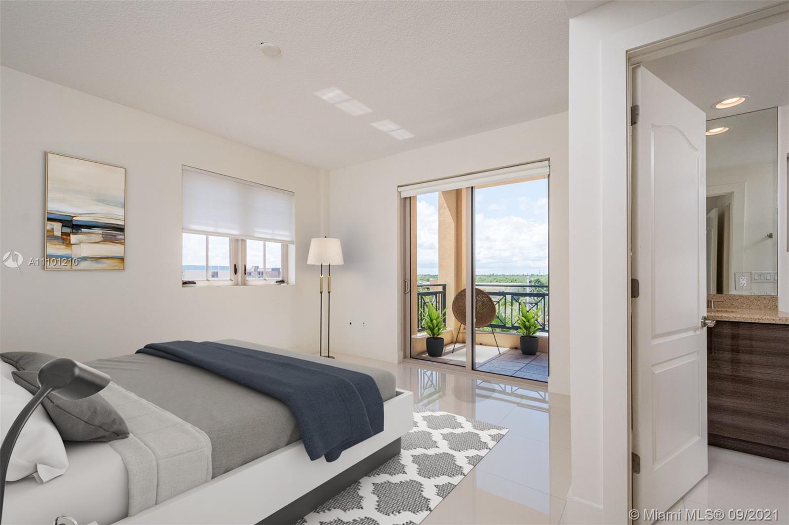 3415 N Ocean Drive Unit: 402