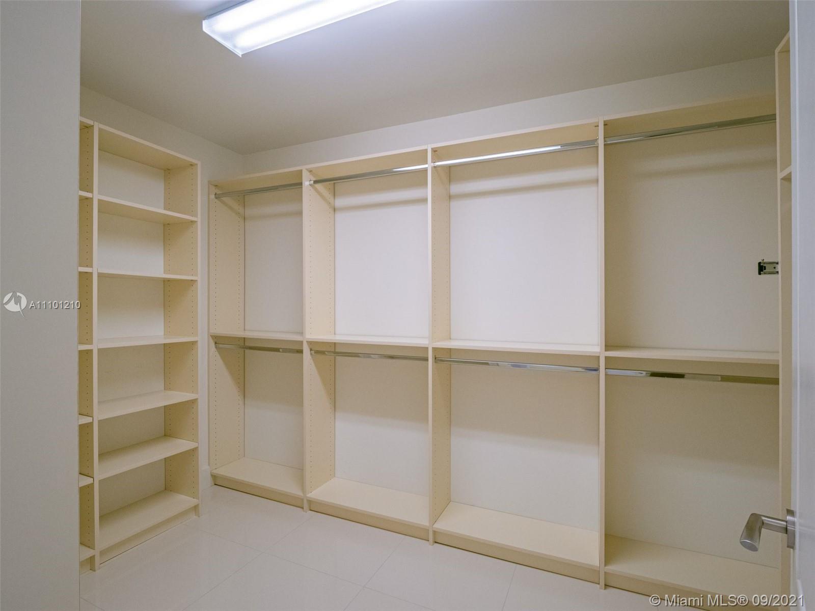 3415 N Ocean Drive Unit: 402
