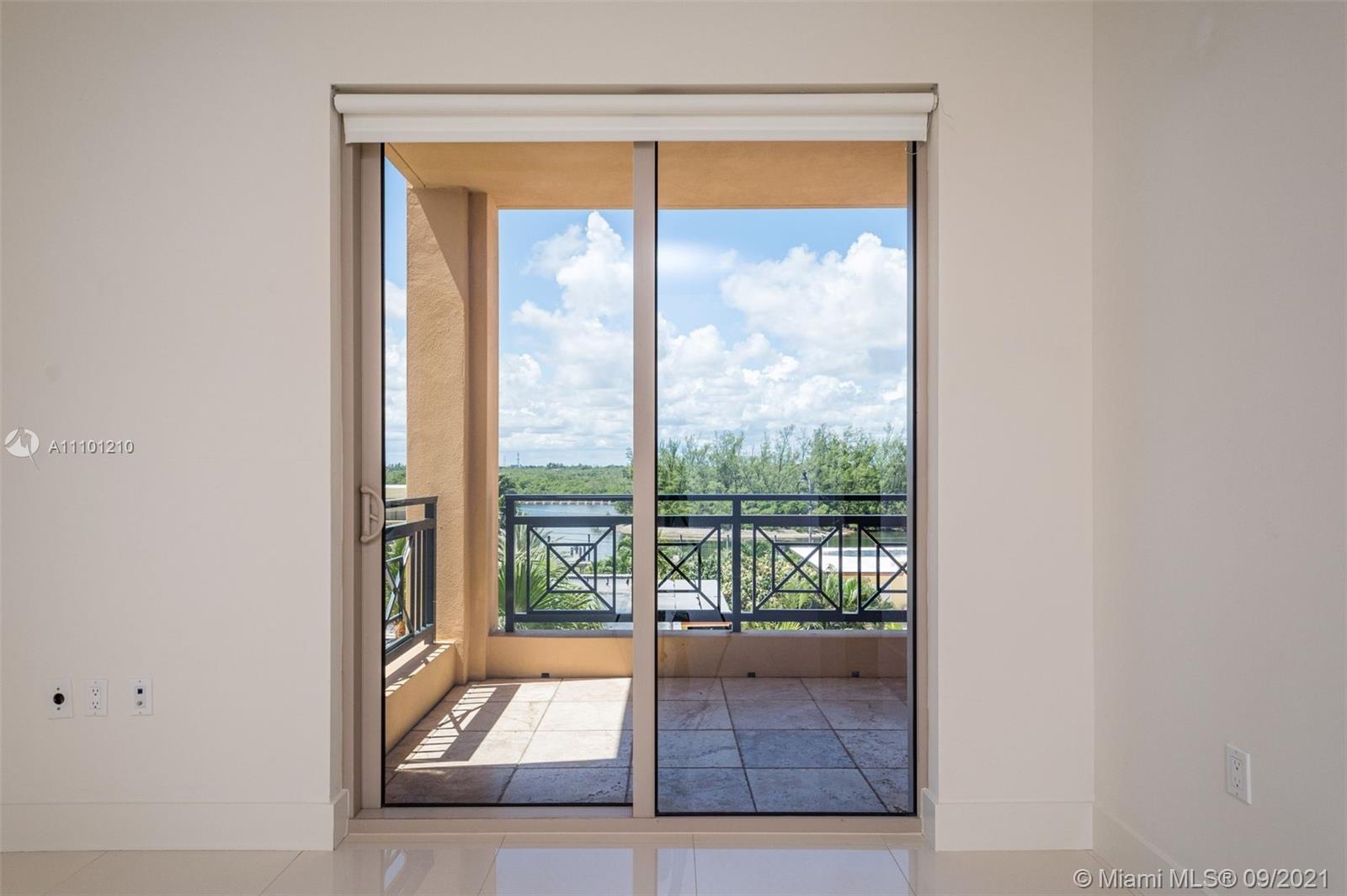 3415 N Ocean Drive Unit: 402
