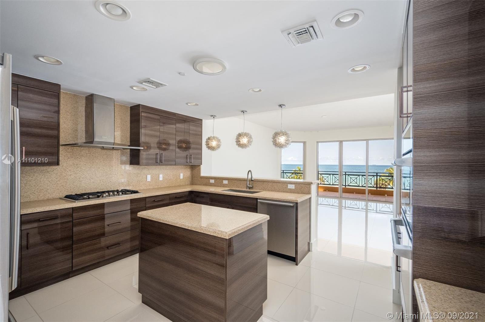 3415 N Ocean Drive Unit: 402