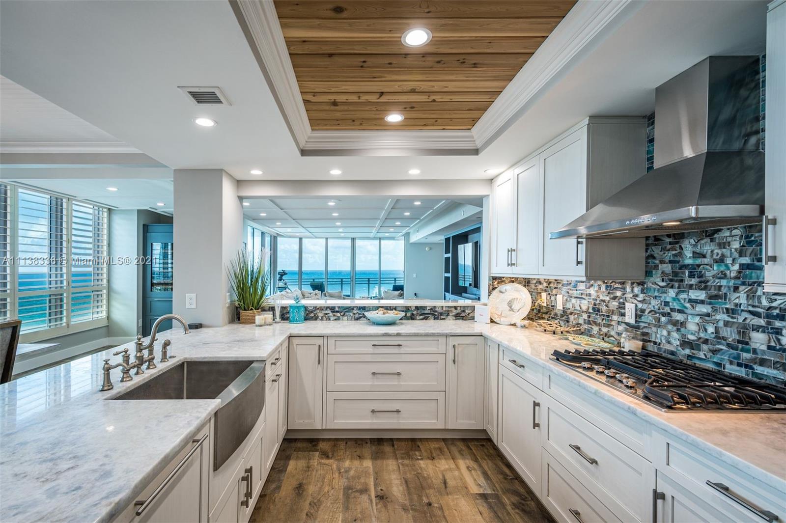 3535 S Ocean Dr Unit: 1402