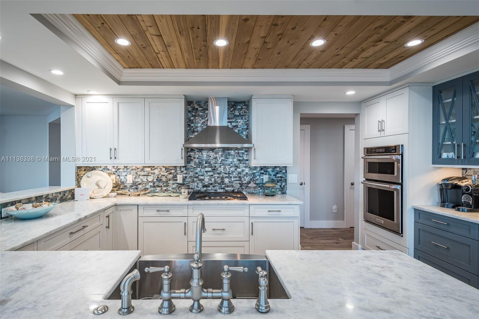 3535 S Ocean Dr Unit: 1402