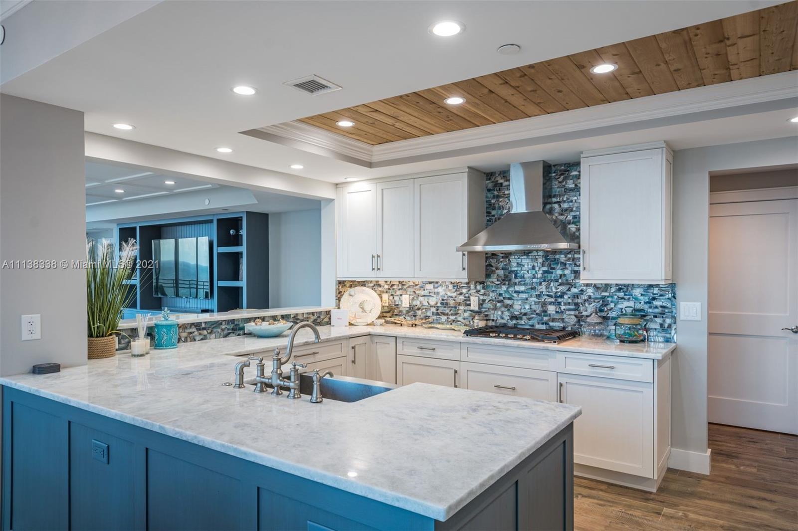 3535 S Ocean Dr Unit: 1402