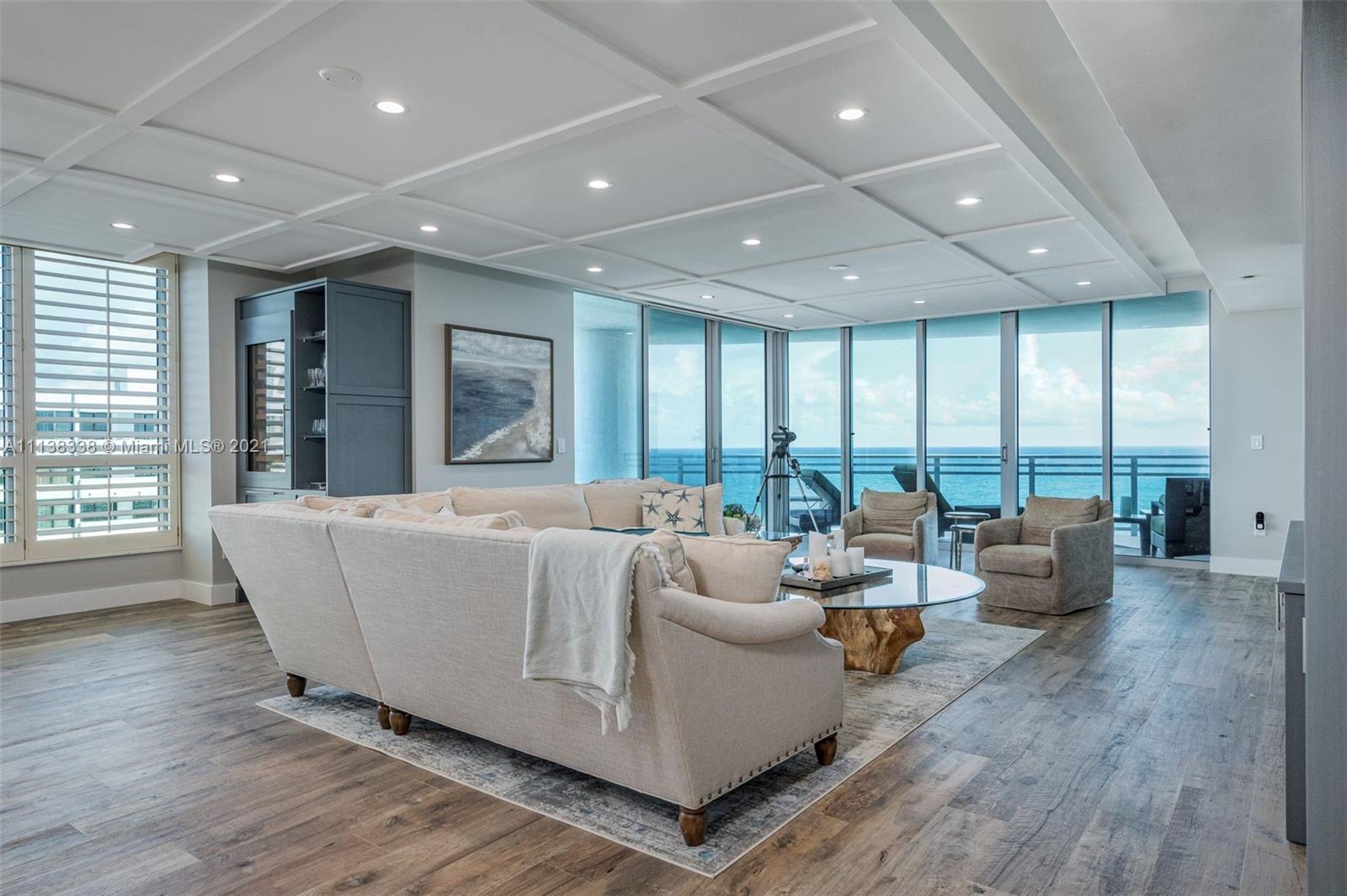 3535 S Ocean Dr Unit: 1402