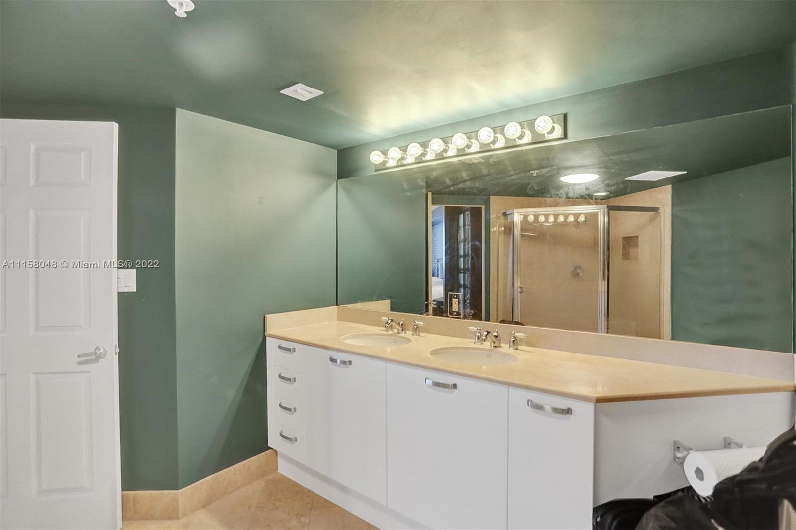2011 N Ocean Blvd Unit: 501