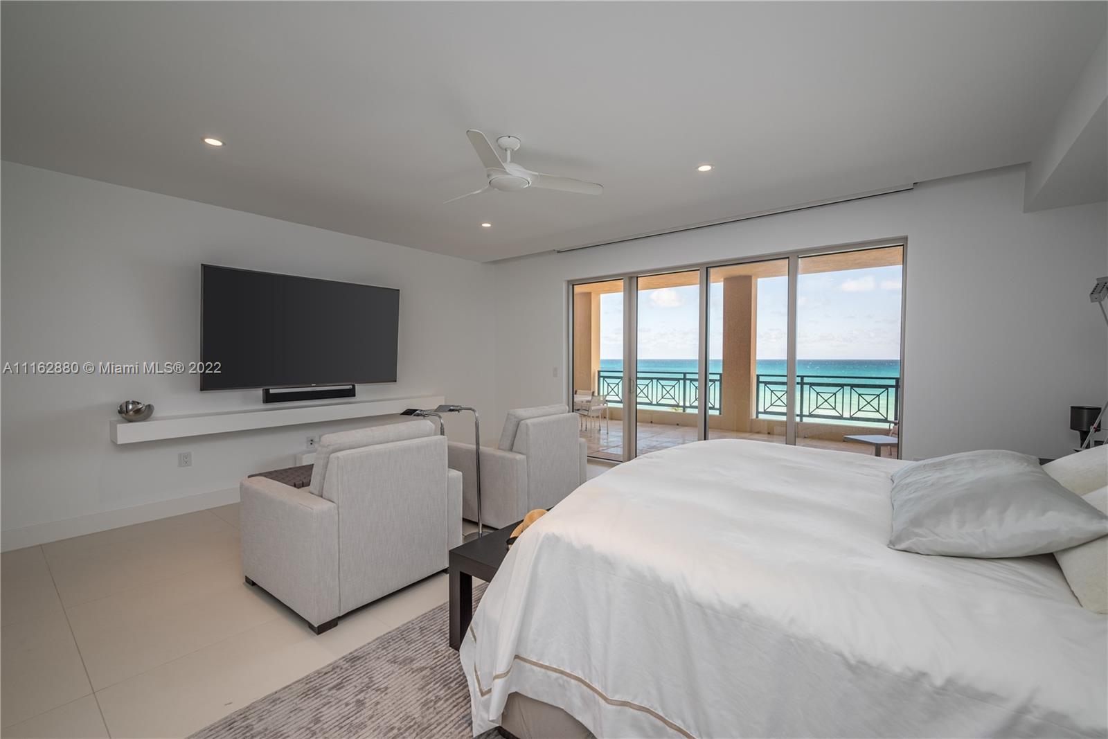 3415 N Ocean Dr Unit: 701