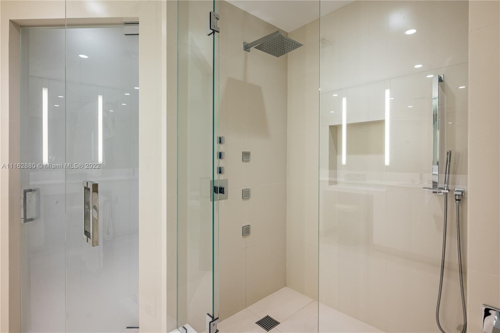 3415 N Ocean Dr Unit: 701