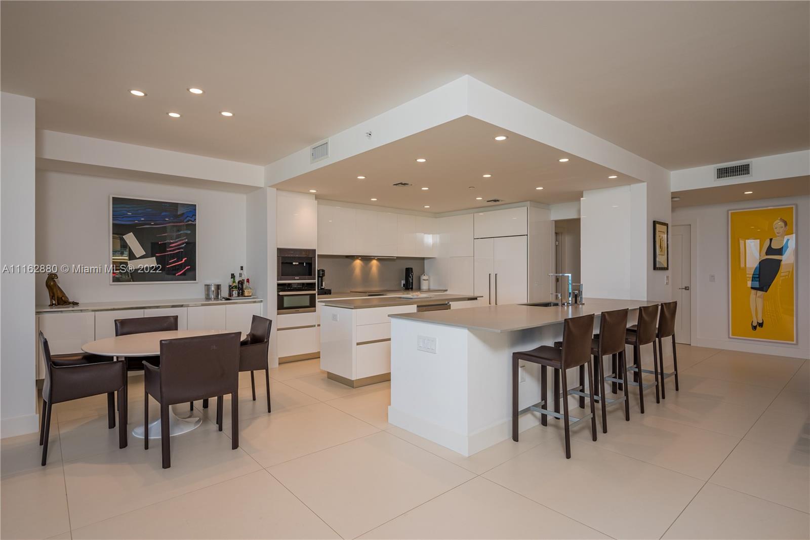 3415 N Ocean Dr Unit: 701