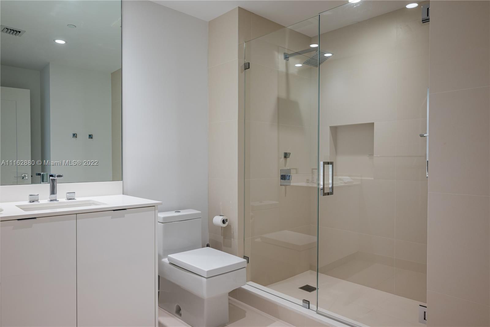 3415 N Ocean Dr Unit: 701