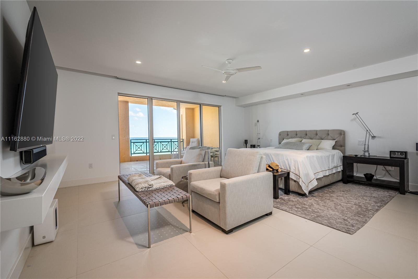 3415 N Ocean Dr Unit: 701