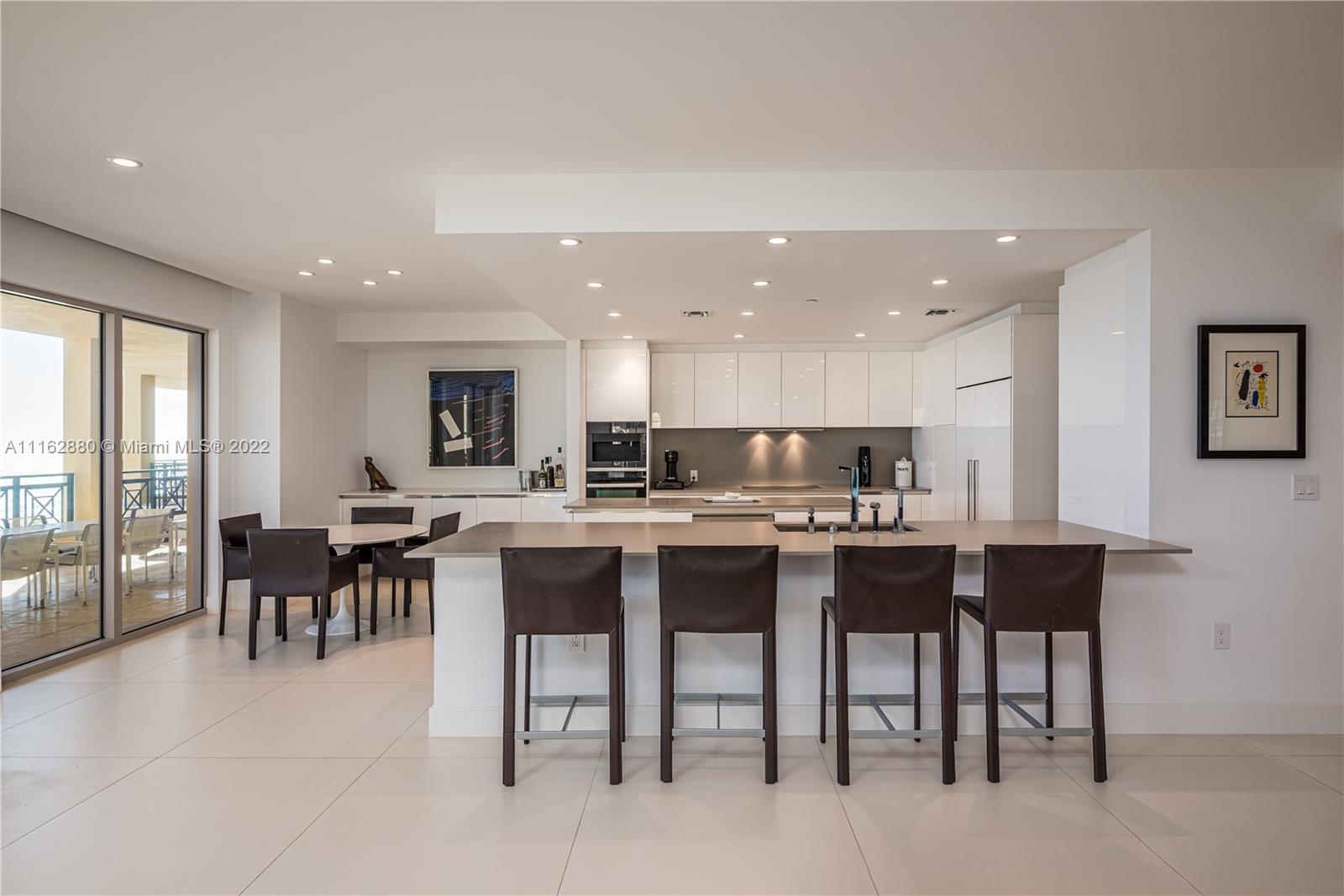 3415 N Ocean Dr Unit: 701