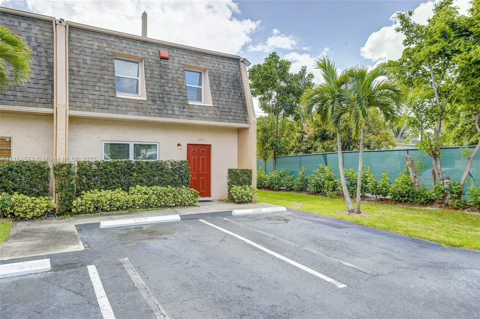 1327 Partridge Close Unit: 57