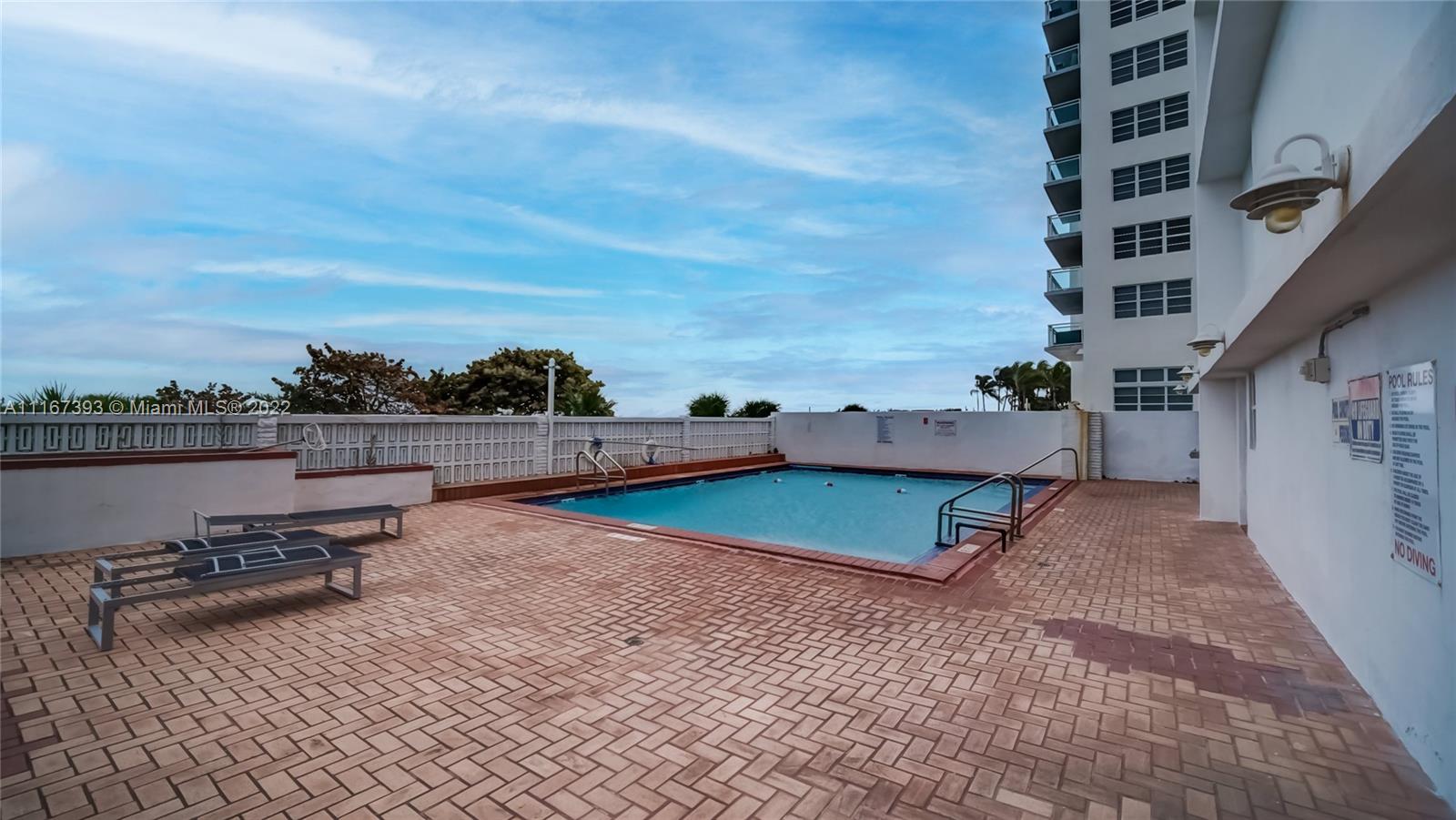 6969 Collins Ave Unit: 1412