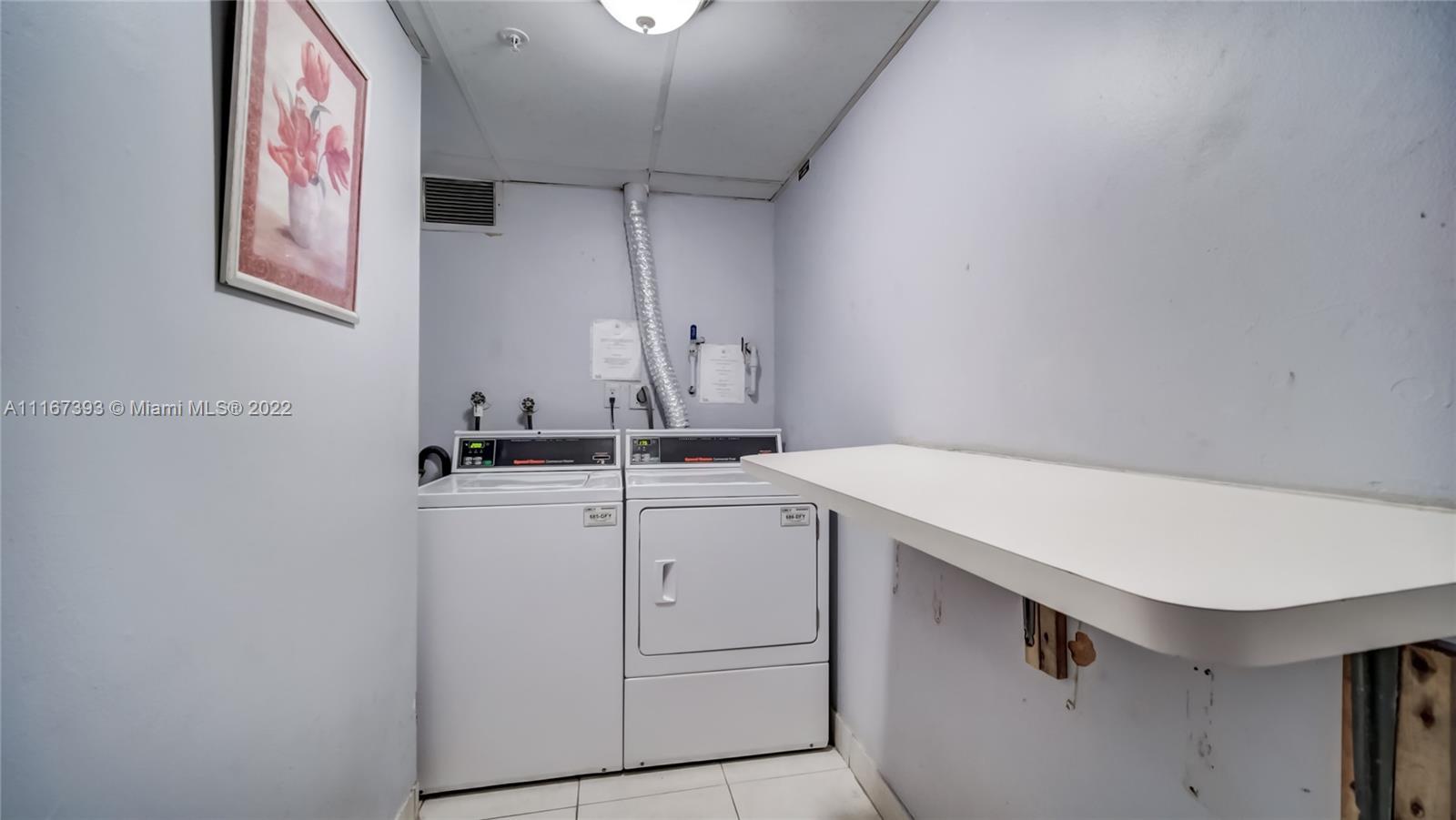 6969 Collins Ave Unit: 1412