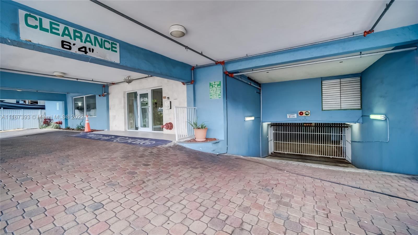 6969 Collins Ave Unit: 1412