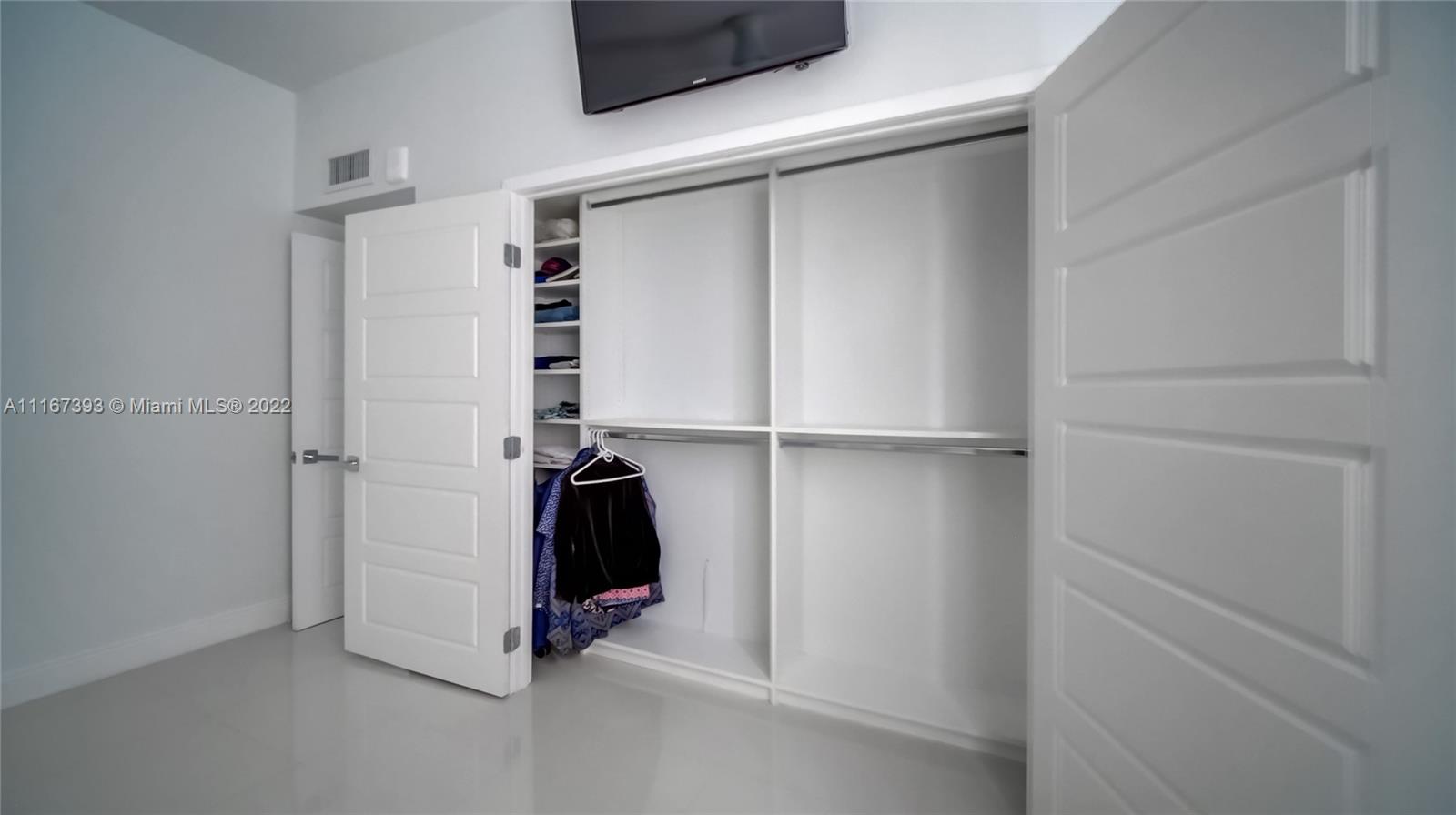 6969 Collins Ave Unit: 1412